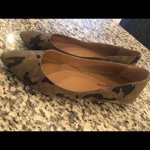 Lucky Brand Women’s Bylando Ballet Flats Camo